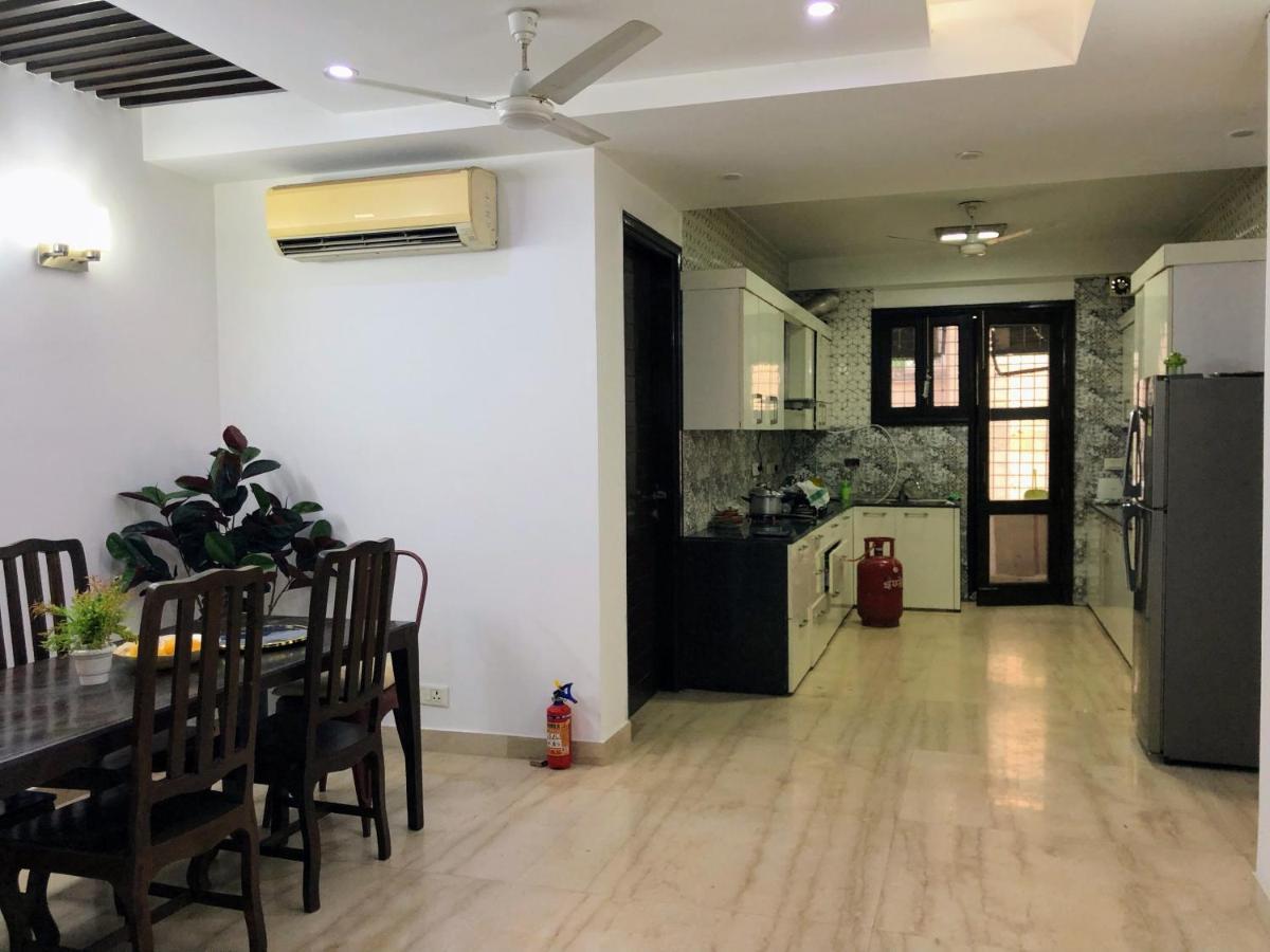 Avatar Living @Safdarjung Enclave Bed & Breakfast New Delhi Exterior photo