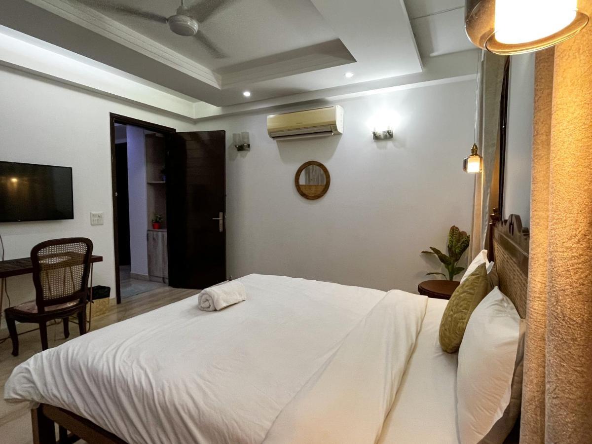Avatar Living @Safdarjung Enclave Bed & Breakfast New Delhi Exterior photo